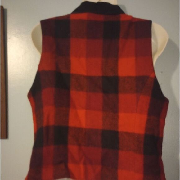 Westport wool button down vest with collar - Picture 3 of 10